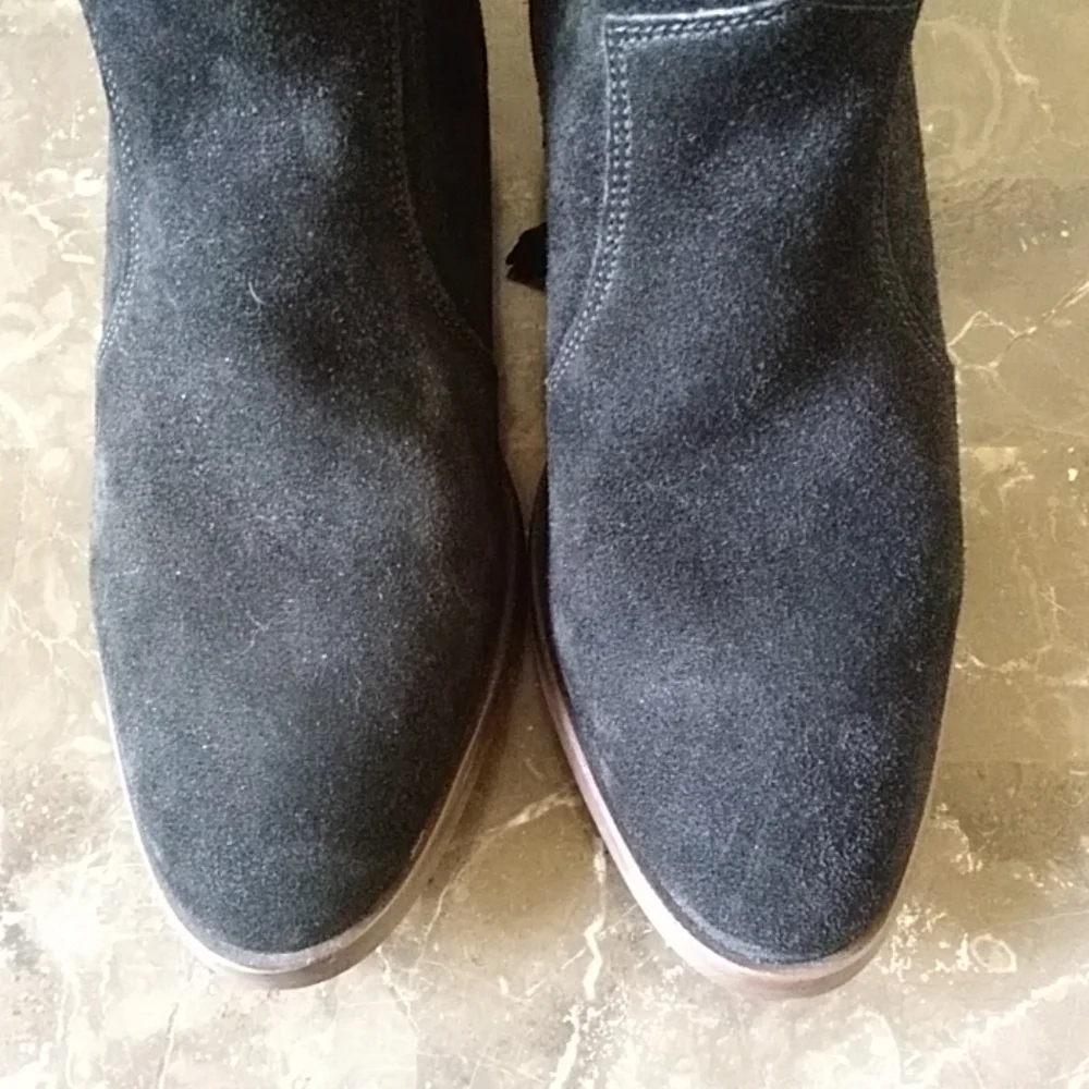 French Connection Suede Ankle Boots sz 41 NWOB